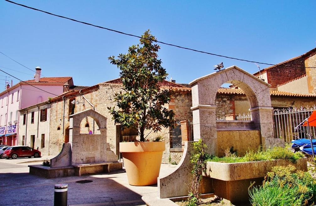 Appartement Centre Ville Du Boulou Pour 2 Adultes-2 Enfants- Check In 17H-21H--Juillet-Aout Reservation De 7 Jours Mini Ле-Булу Экстерьер фото